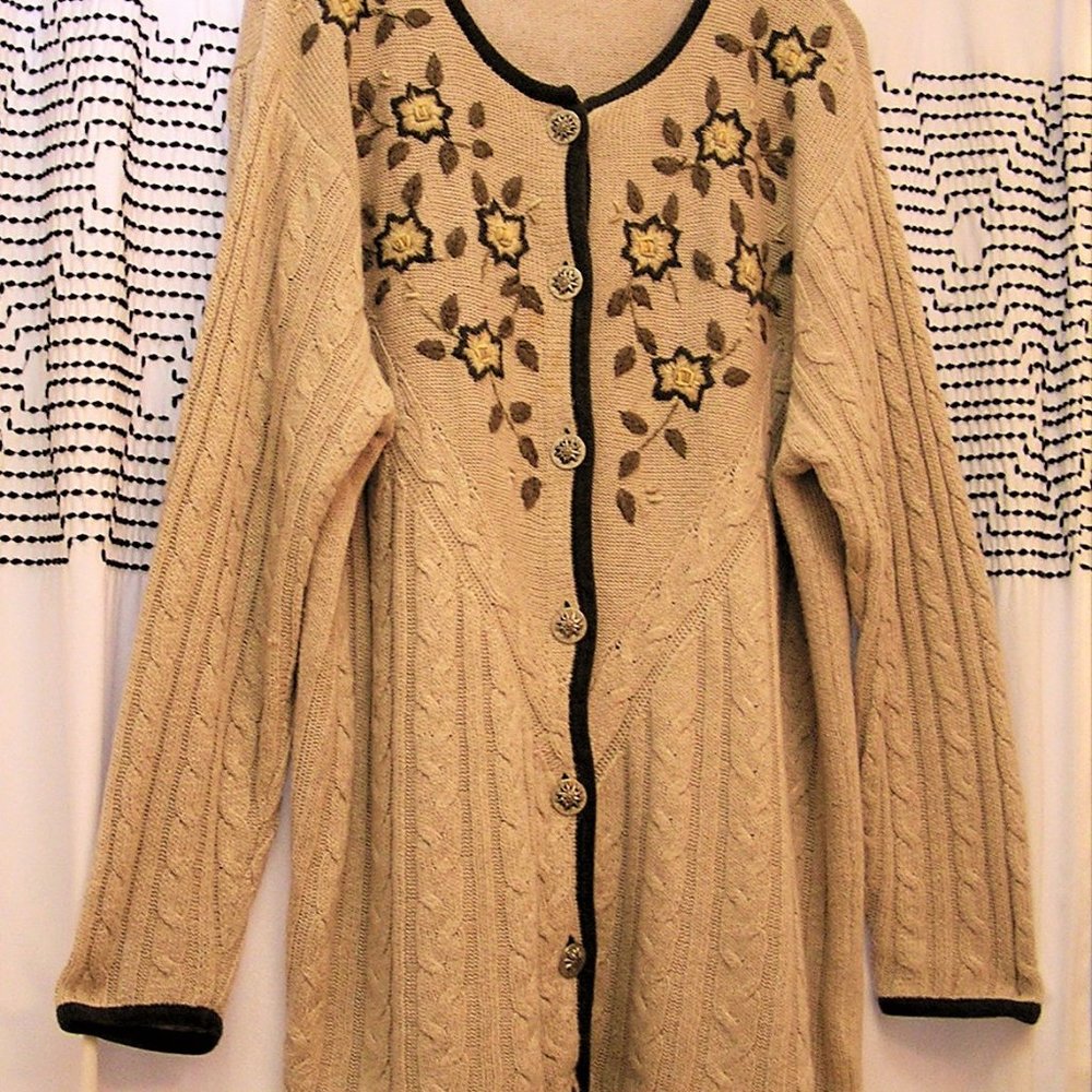 Bavarian Women Sweater Cardigan embroidered "Edelweiss" Crewneck long Sleeve XXL